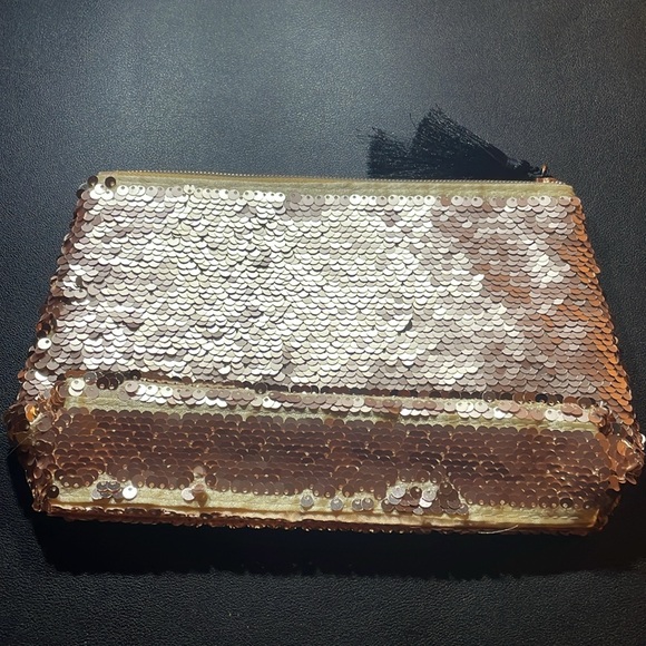 3/$30 Sequin storage or travel bag/organizer - Picture 3 of 4